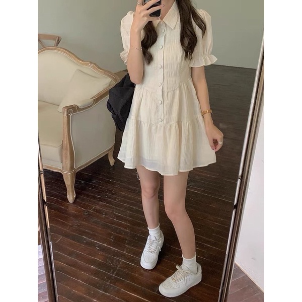 Đầm xoè dáng ngắn phong cách mùa hè