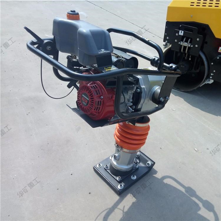 Máy đầm bầu đốt trong, vận hành đơn giản, bầu, hiệu suất ổn định trong HCD100