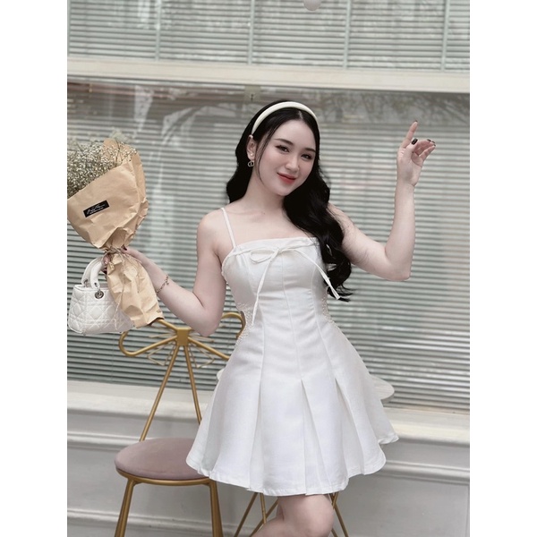 Đầm 2 dây tapta khoét eo đính đá siêu nữ tính, tùng xếp ly tôn dáng