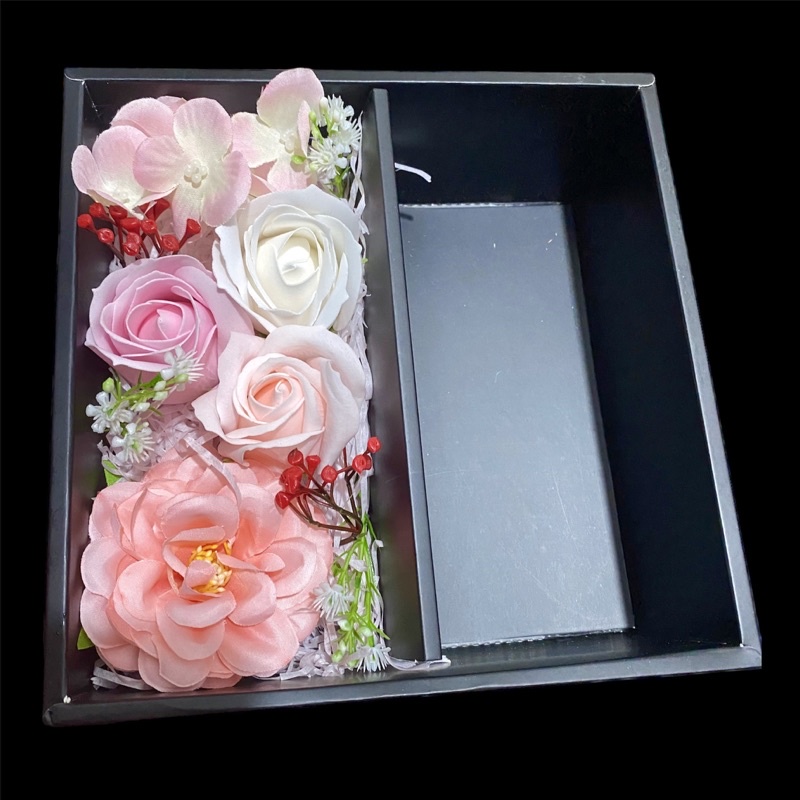 Hộp quà tặng 20/10 Valentine 8/3 hộp hoa sáp 2 ngăn mica vuông