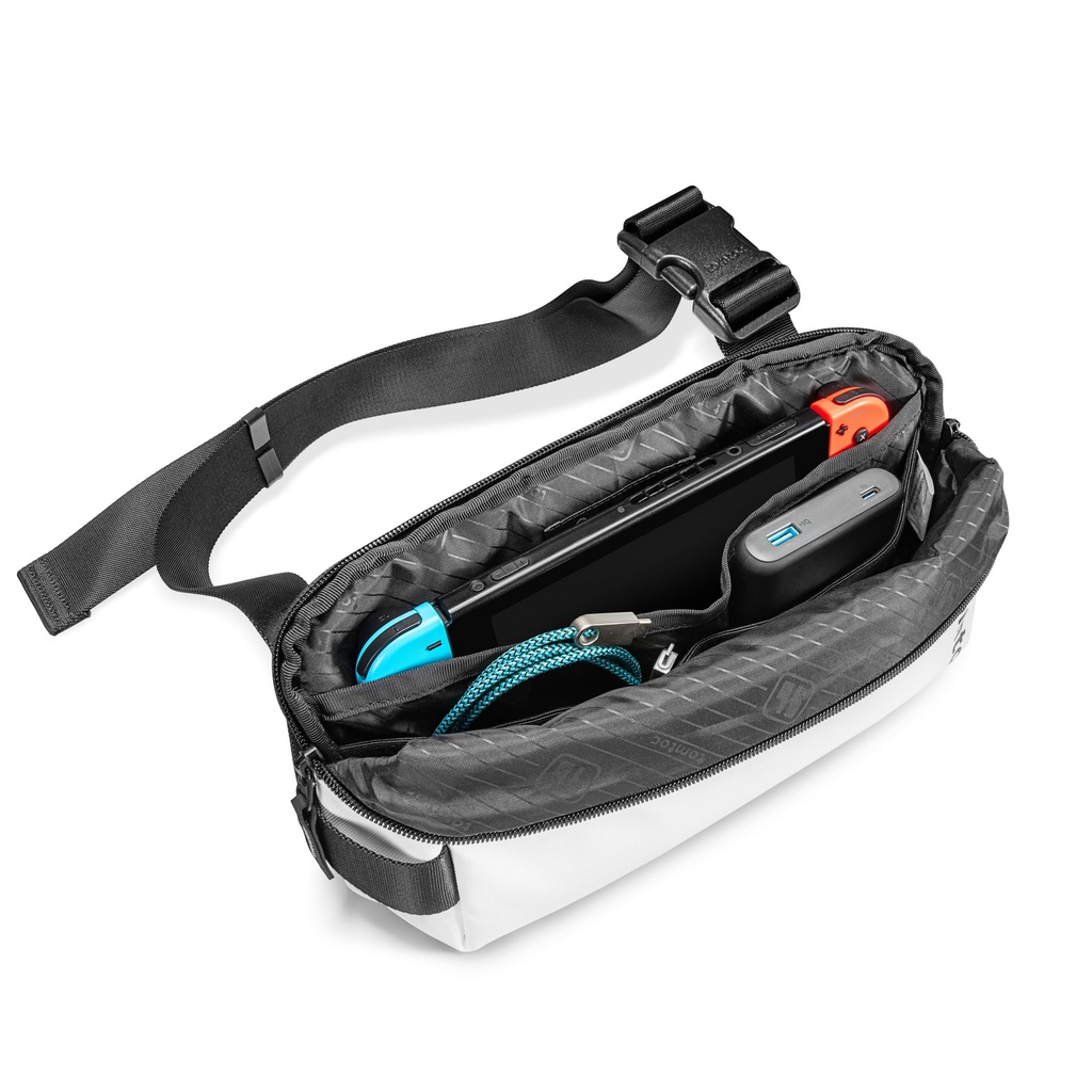 Túi đeo chéo tomtoc  lightweight codura sling bag