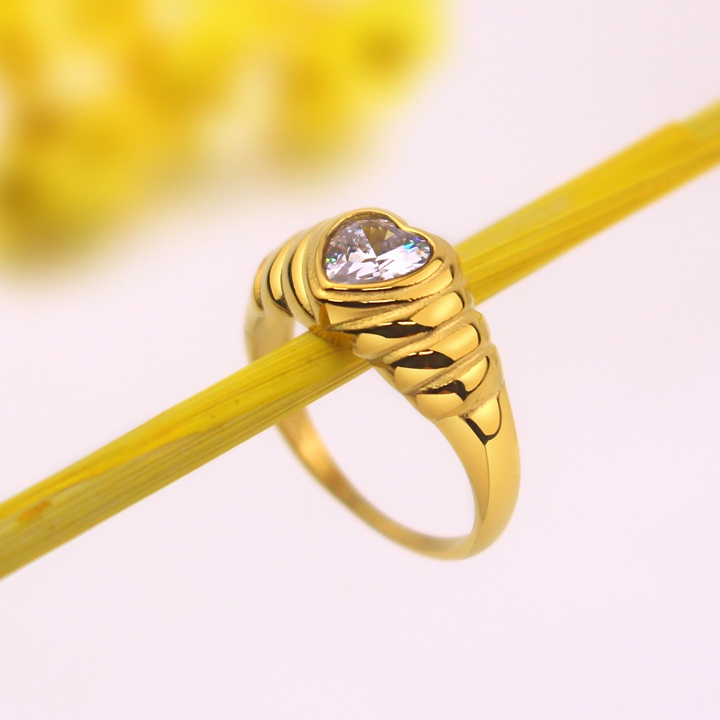 Nhẫn titan ko đEn siêu xinh NT101