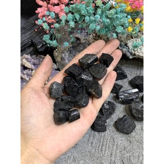 Thô Tourmaline - đá thô màu đen | CADA DECOR