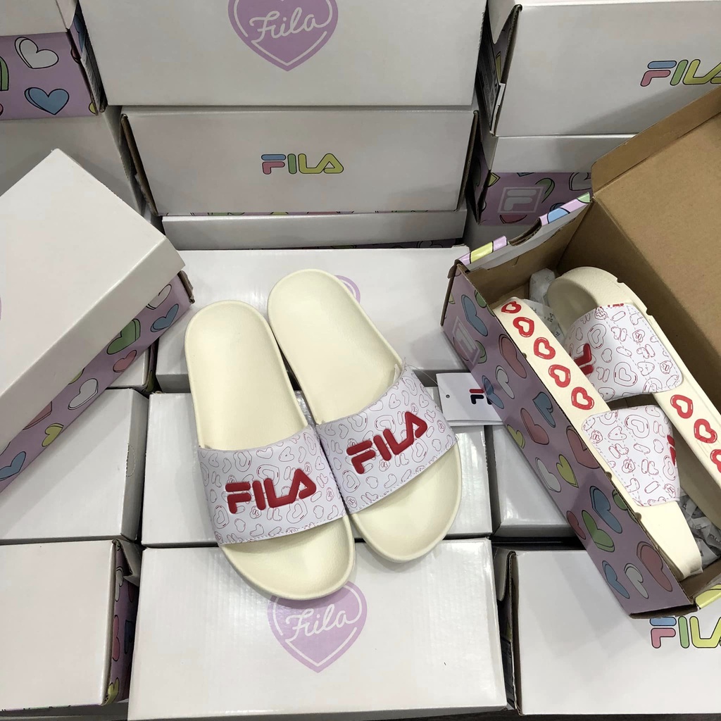 Dép quai ngang Fila Drifter 22 Valentine Day White Heart Logo ( 1SM01619E 128 ) | PiuPiu Authentic