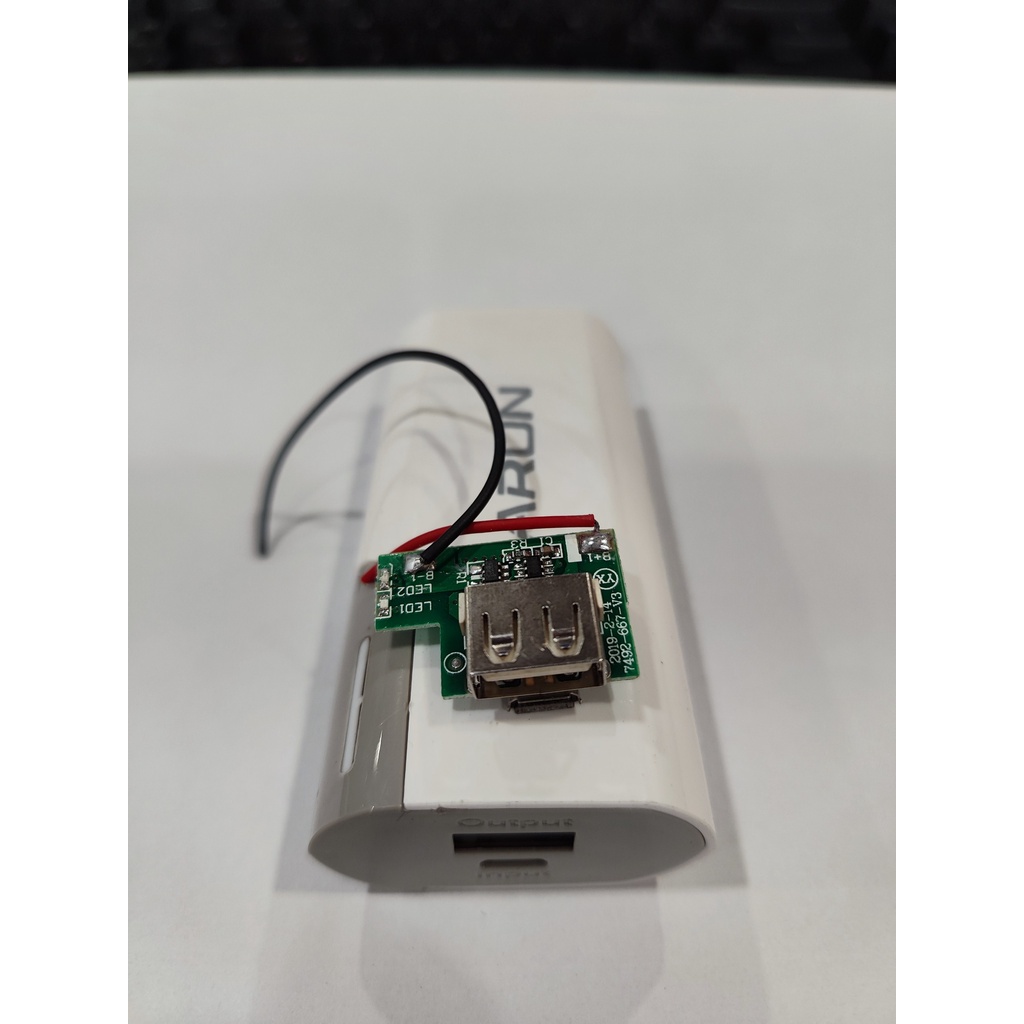 Mạch sạc pin dự phòng 1A có sẵn box ( chế sạc dự phòng,sạc pin)