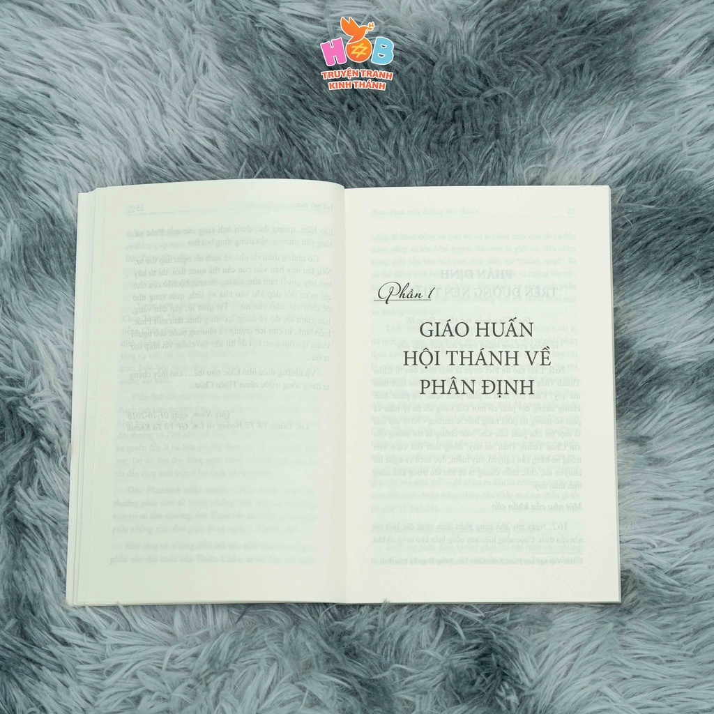 Sách - Phân Định Giữa Đời Thường