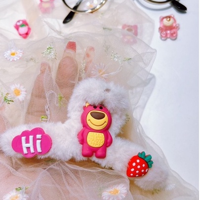 Kẹp Tóc Hình Gấu Dâu Tây Phủ Lông Phong Cách Hàn Quốc Xinh Xắn Hot Trend/