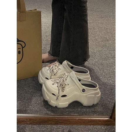 Dép cao su giày lỗ đế dày nữ thiết kế dây đeo bên ngoài