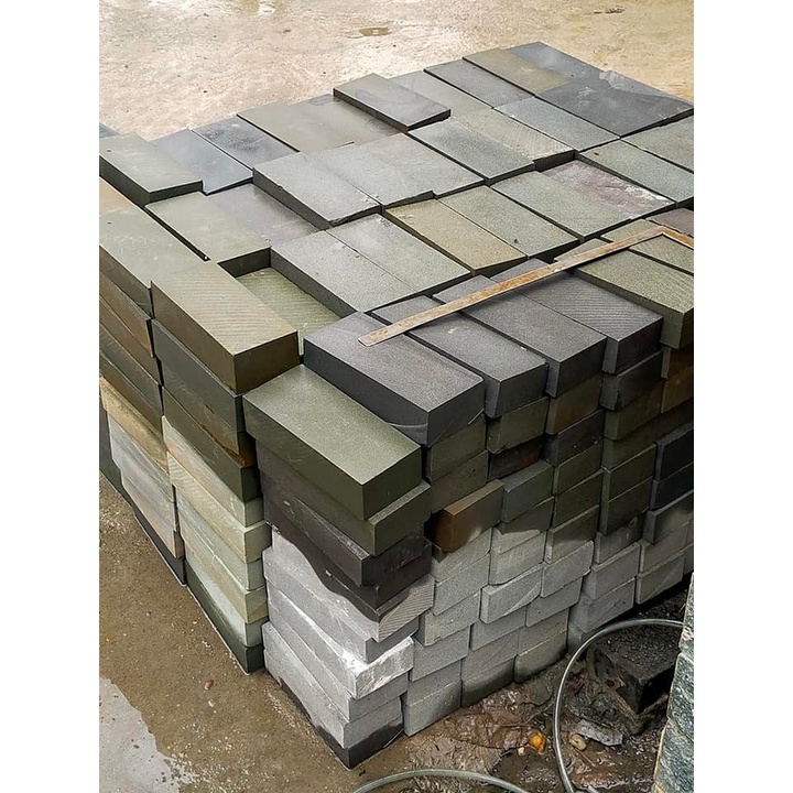 ĐÁ MÀI DAO 50k 50k 50k/ 1 VIÊN MUA COMBO 2 VIÊN ĐÁ MÀI DAO KÉO 21 x 9 x 5.5 ) cm ĐÁ TỰ NHIÊN 100%  1 MÀI PHÁ 1 MÀI MỊN