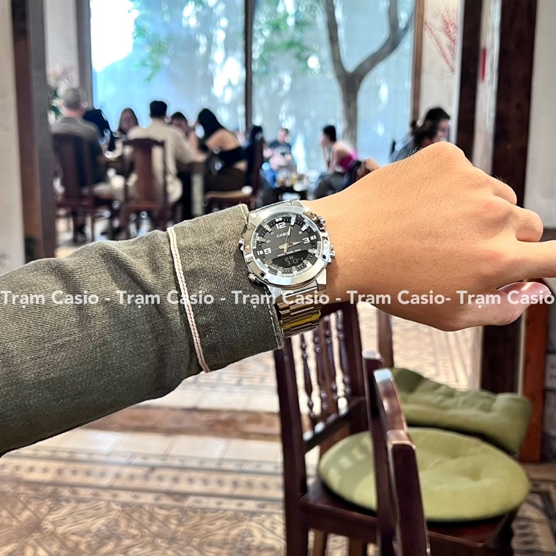 Đồng hồ nam Casio AMW-870D-1A - Kích thước vỏ : 51,5×44×12,2mm