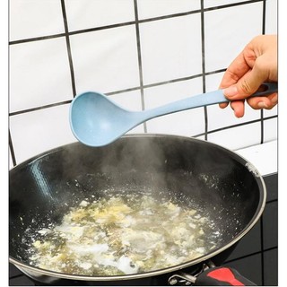 Vá múc canh lúa mạch nhiều màu