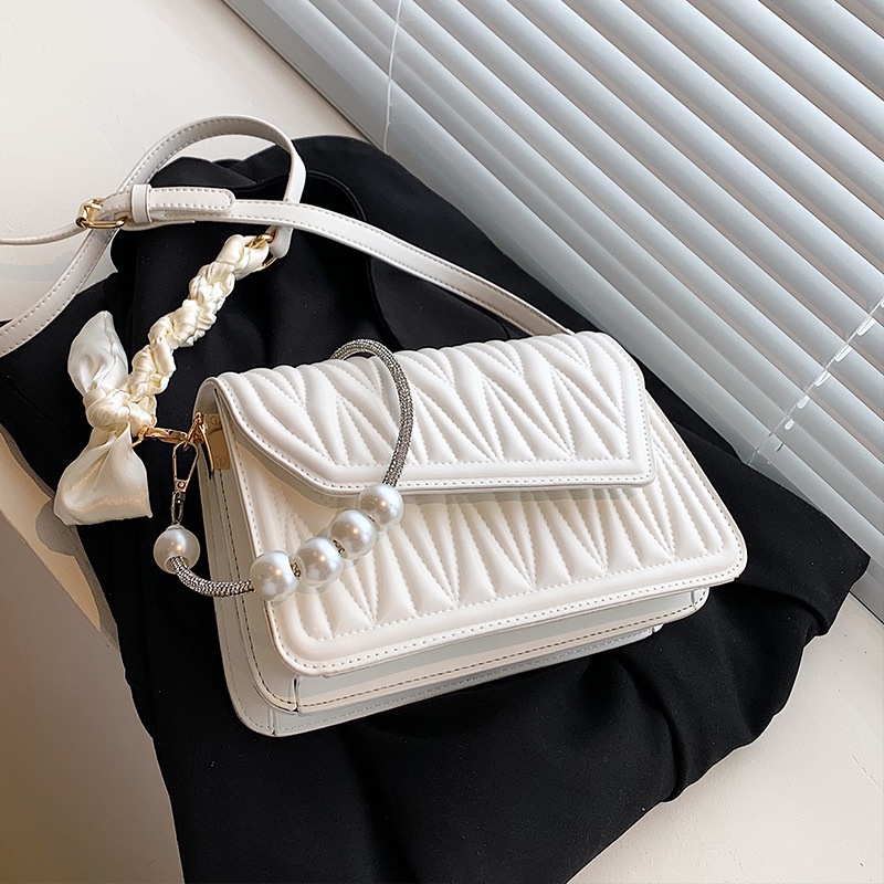 Túi xách nữ nắp chéo hai dây đeo size 23 Leysi A52C