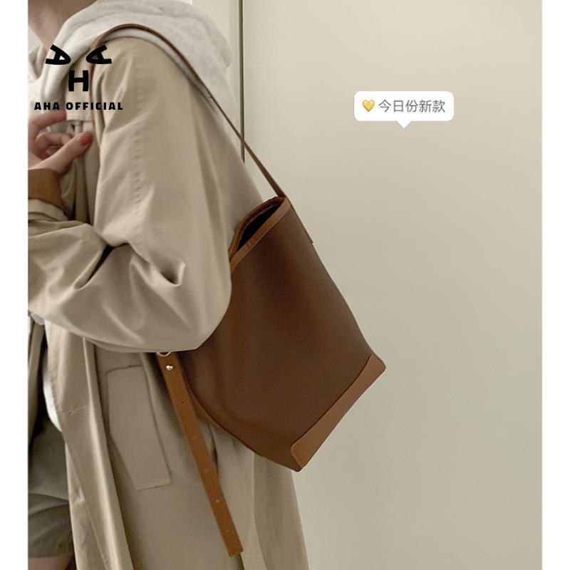 Túi Xách Đeo Vai Cỡ Lớn Phong Cách Cổ Điển Thời Trang Cao Cấp Cho Nữ