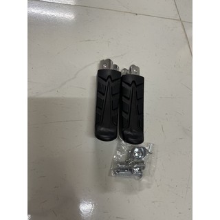 cao su gác chân  kèm ốc winner x