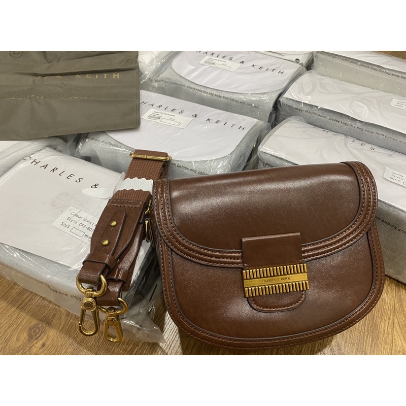 Túi Da Hộp đeo chéo cnk