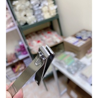 Bấm móng đầu phẳng