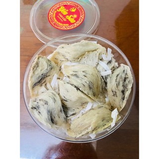 - yến thô dạng tai nguyên chất + tặng kèm nguyên liệu chưng yến - yến sào nhà làm - yến sào nhà tôm.