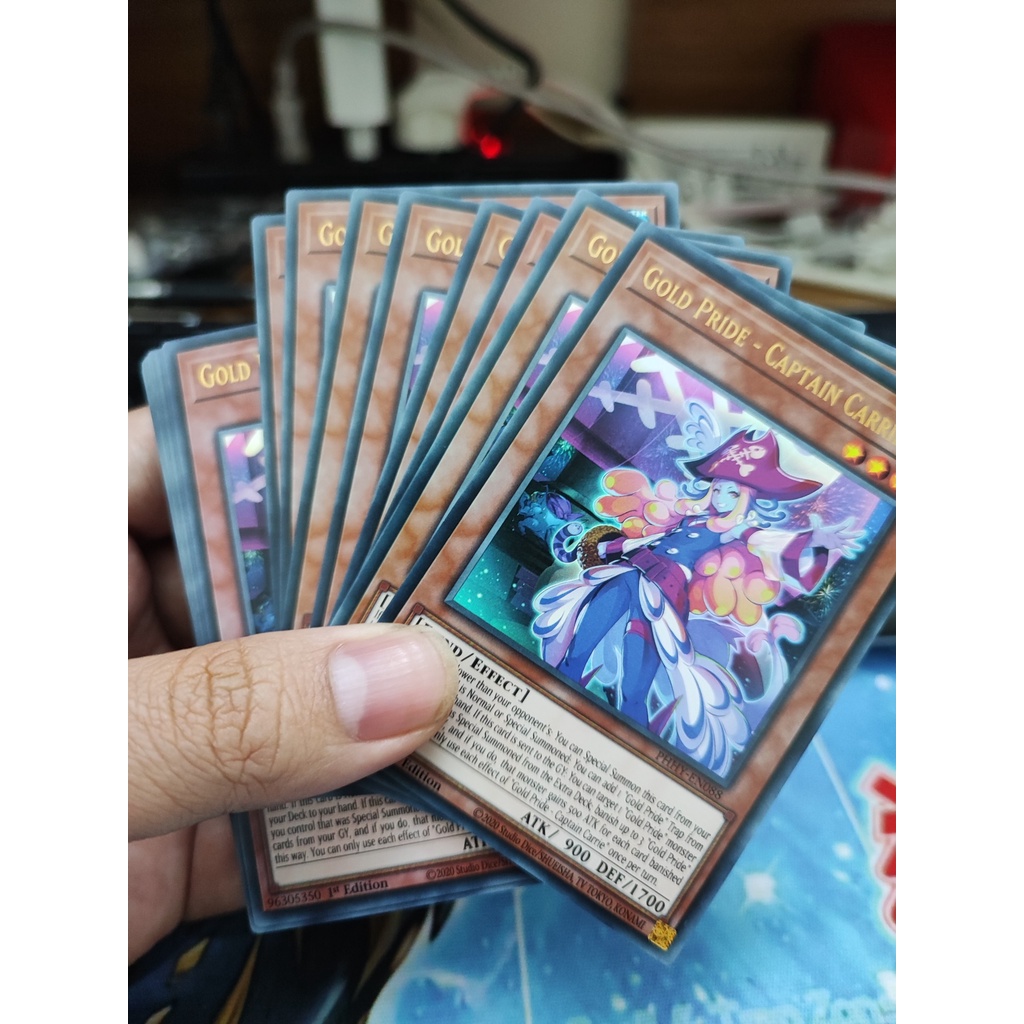 1 lá thẻ bài Gold Pride - Captain Carrie - PHHY-EN088 - Ultra Rare 1st Edition