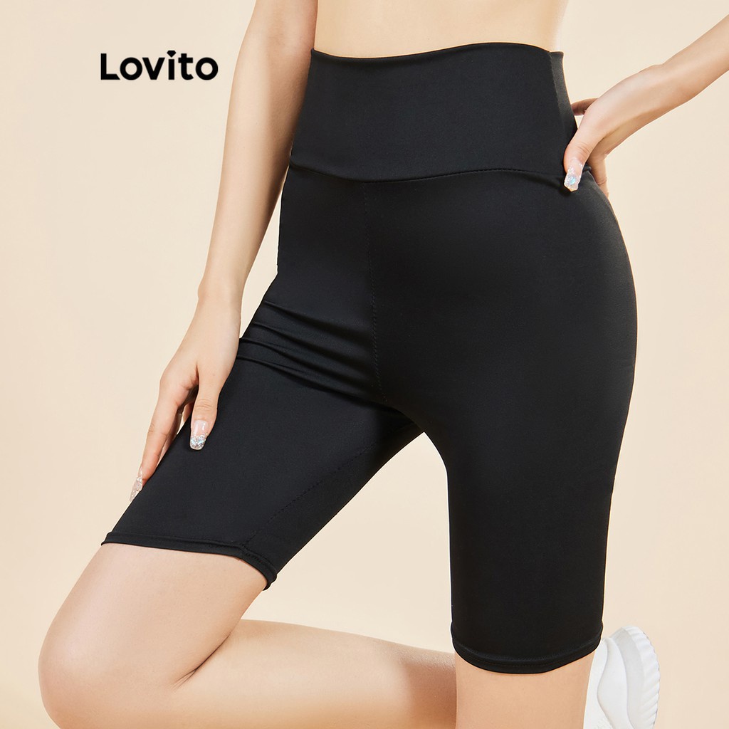 Quần đùi legging Lovito lưng cao nâng mông màu trơn họa tiết xếp nếp phong cách thể thao L15X158 (Màu đen)
