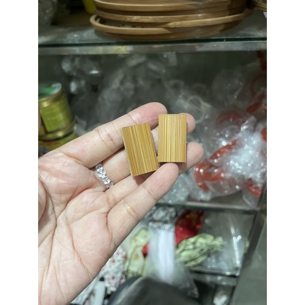 Gối cóng lồng khuyên