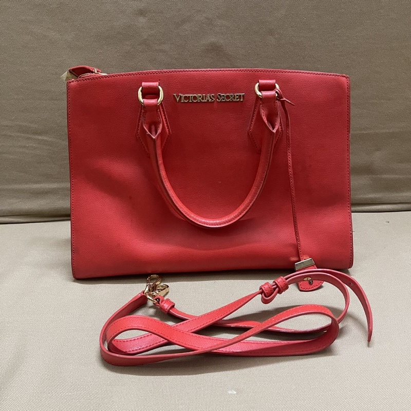 Túi xách tay đeo chéo vai chính hãng Victoria Secret’s màu đỏ