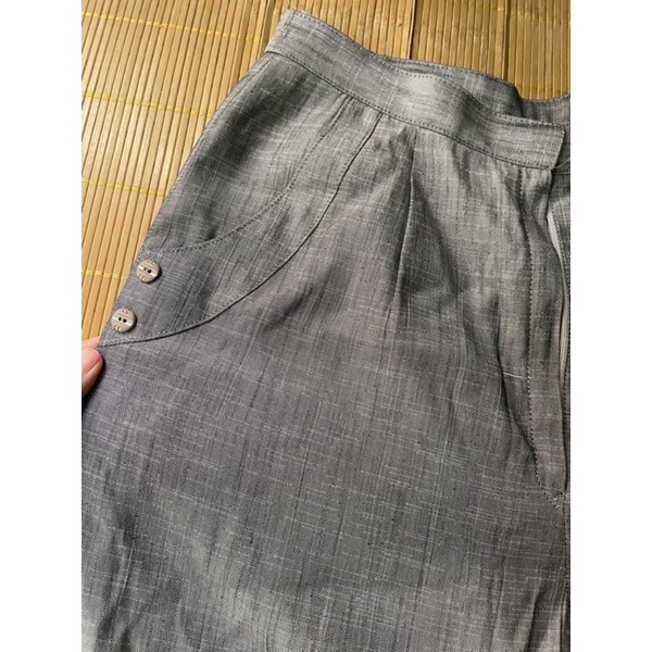 Quần xám nguyên tag