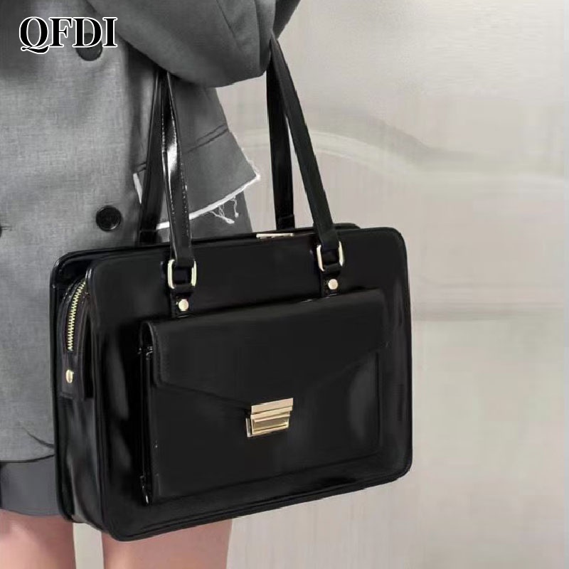 QFDI Túi Xách Da PU Màu Đen Bóng Phong Cách vintage Nhật Bản