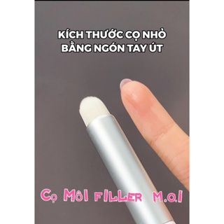 GIFT Cọ môi MOI Cosmetics