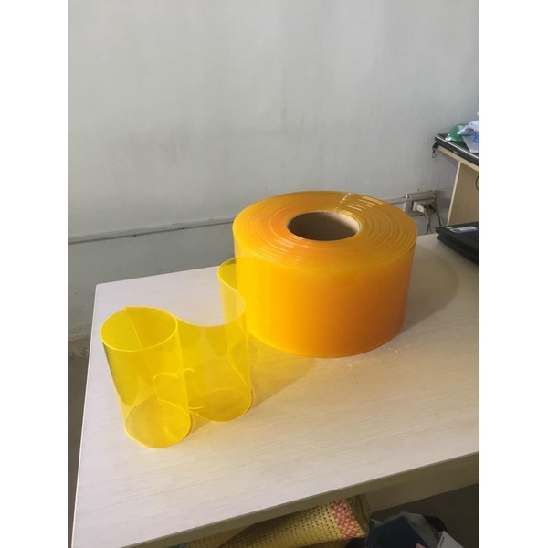 tấm nhựa dẻo pvc màu vàng ngăn lạnh chống côn trùng (pvc dày 1.5mm)