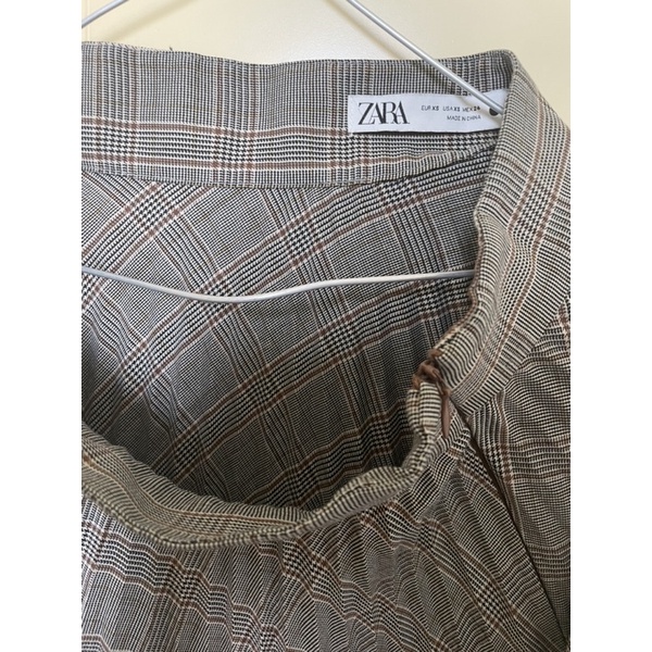 Chân váy Zara size XS