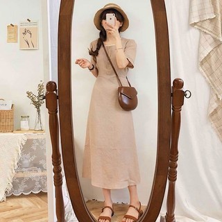 Đầm kem cổ vuông viền ren