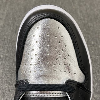 GiàyAir Jordan 1 Retro High "Silver Toe" (Best Quality)