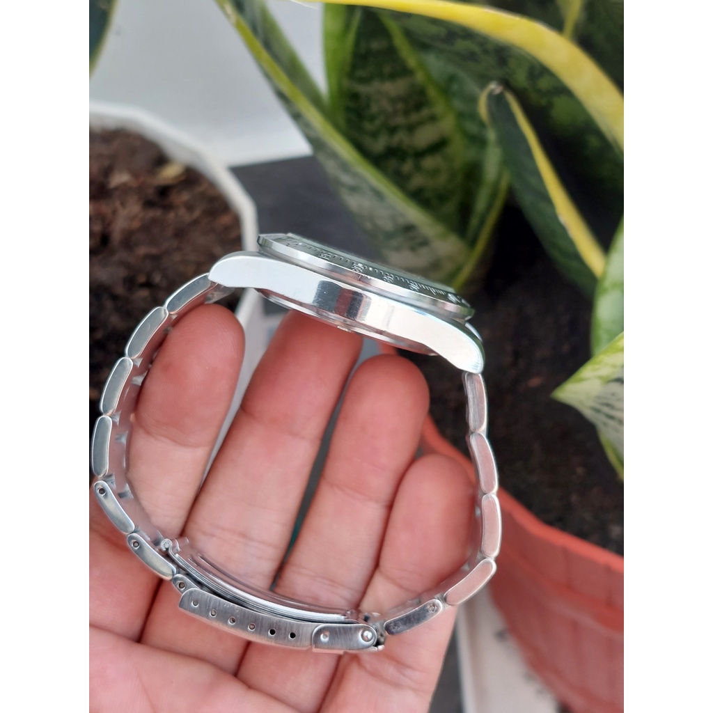 Đồng hồ nam Elgin 6 kim mặt đen chạy pin hàng Si