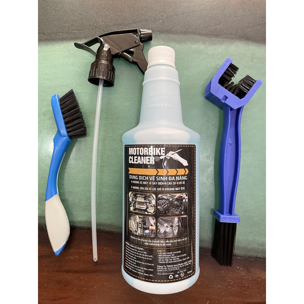 DUNG DỊCH TẨY RỬA ĐA NĂNG MOTORBIKE CLEANER CHUYÊN DÙNG CHO ÔTÔ, XE MÁY 850ML TẶNG KÈM ĐẦU XỊT, BÀN CHẢI VÀ CỌ SÊN 3D le