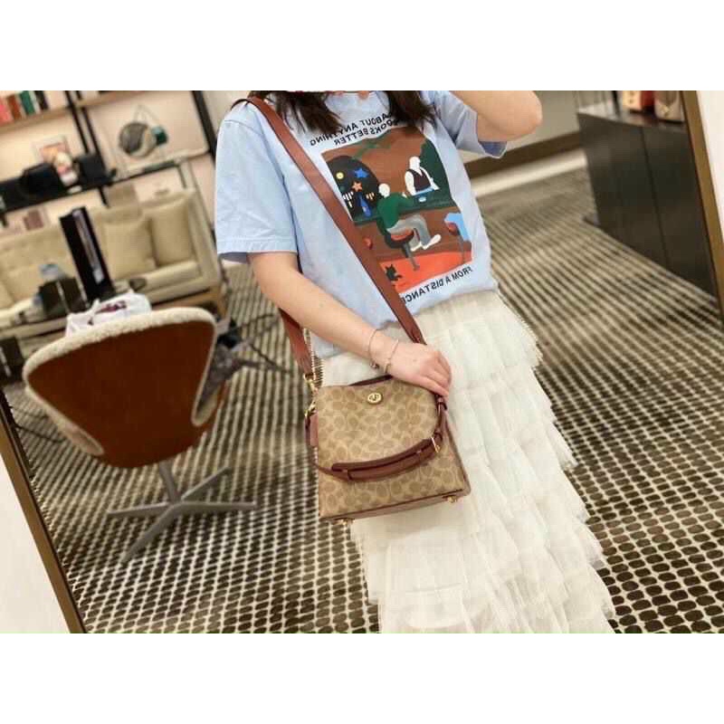 COACH WILLOW BUCKET BAG