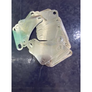 combo 10 bát bắt kệ sắt v lỗ,ốc bắt kệ sắt V