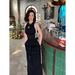 Set áo ba lỗ kèm chân váy midi a.d.i.d.a.s