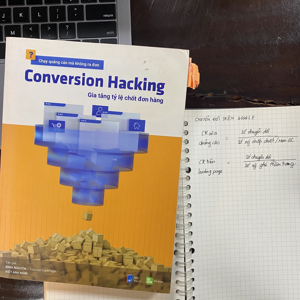 Sách Conversion Hacking Gia tăng tỷ lệ chốt đơn hàng