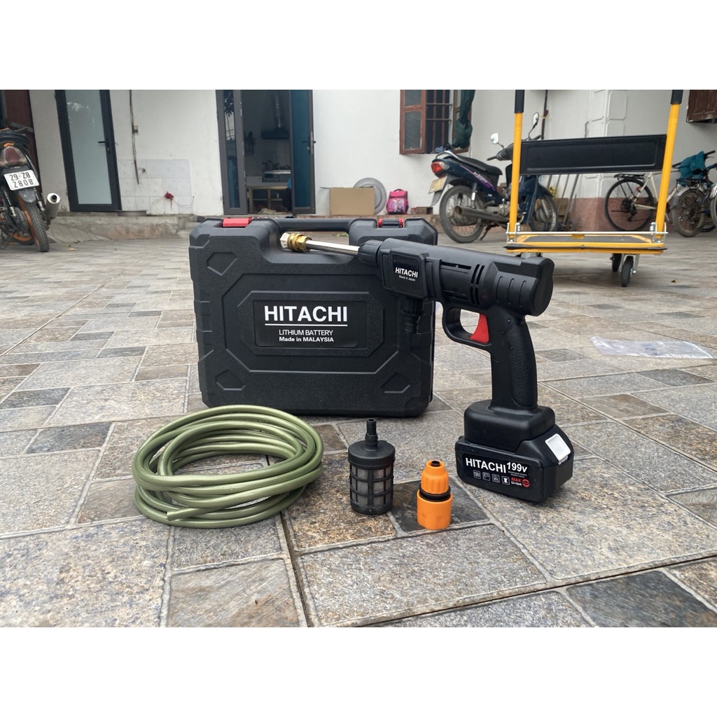 Máy xịt rửa xe máy ô tô cao áp có áp lực cao tạo bọt tuyết HITACHI 199V cầm tay PIN SẠC CỰC MẠNH dùng gia đình giá rẻ