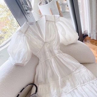 ĐẦM MIDI TRẮNG CỔ V TAY PHỒNG