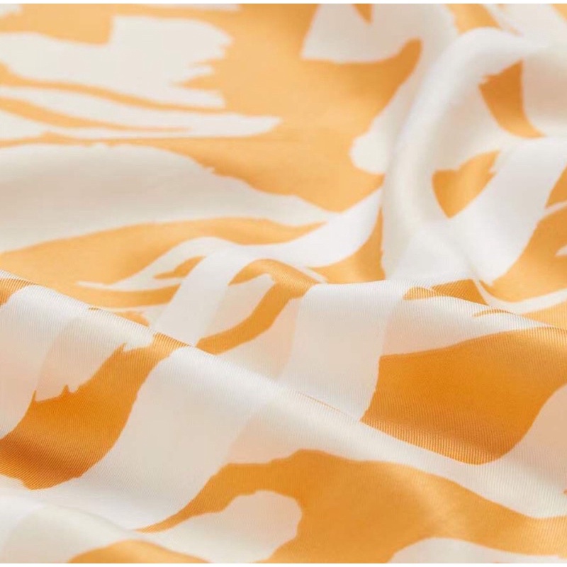 Mới! Khăn HM Xuất Dư size 80x80