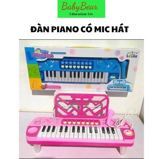 Đàn Piano cho bé phát triển tài năng âm nhạc có mic