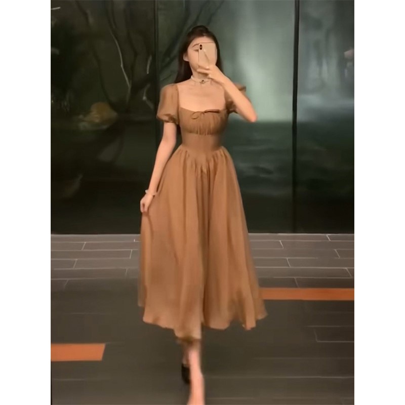 Đầm công chúa dáng dài, phong cách sang trọng