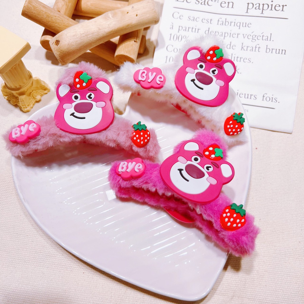 Kẹp Tóc Hình Gấu Dâu Tây Phủ Lông Phong Cách Hàn Quốc Xinh Xắn Hot Trend/