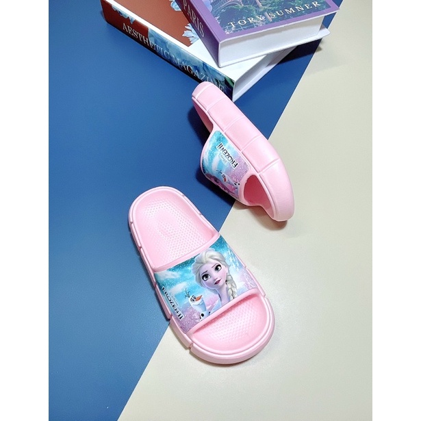 Dép lê công chúa