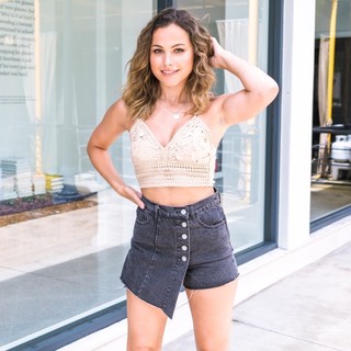 Áo croptop phối ren