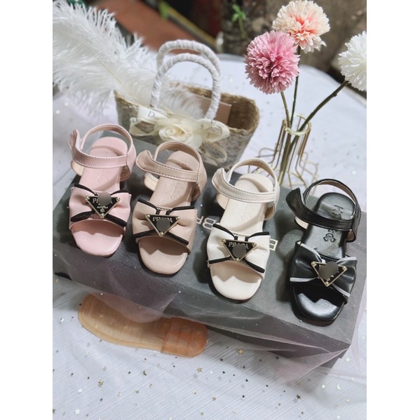 dép sandal nơ P.z.a.d.â cho bé gái da mềm đế trong đẹp