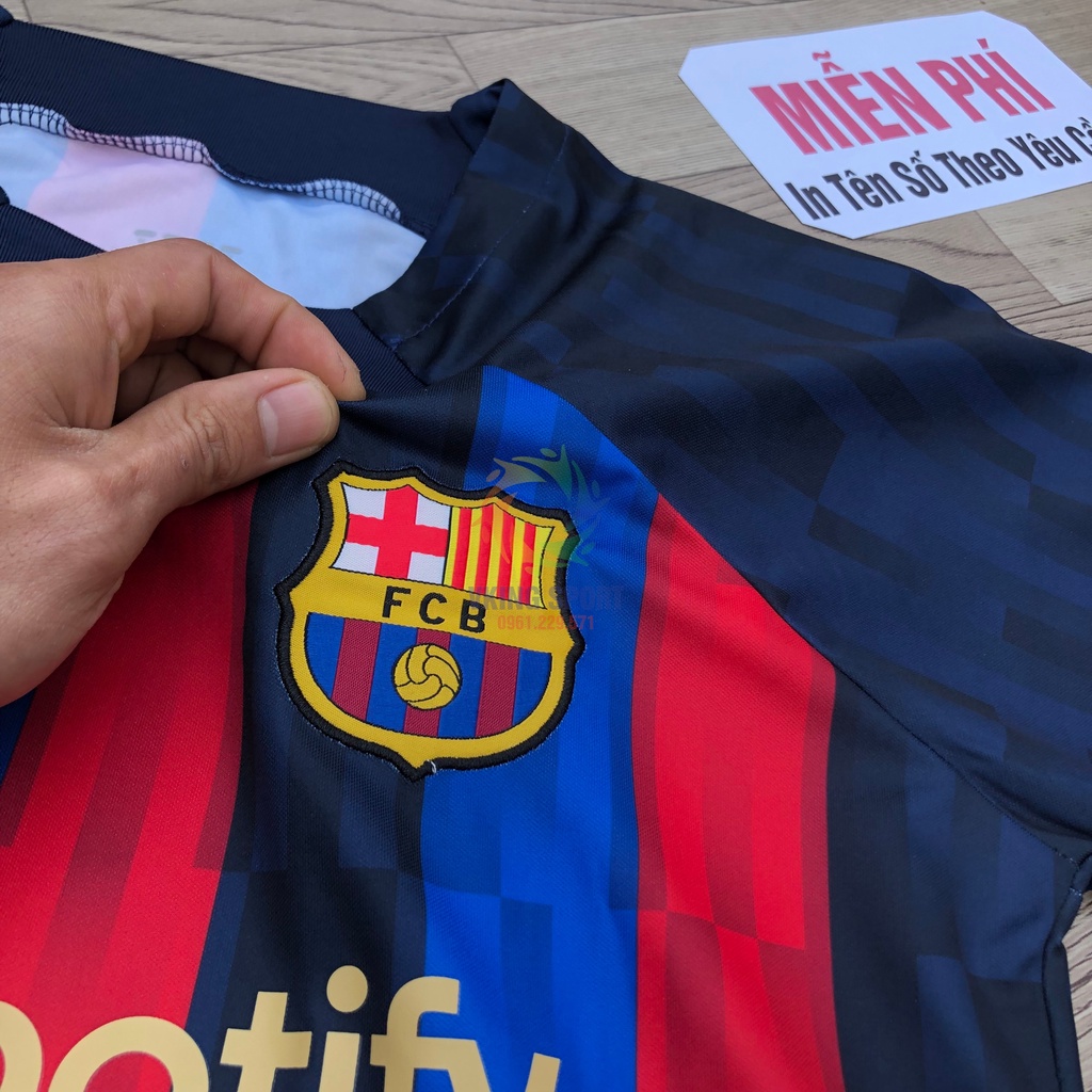 Bộ Quần Áo Bóng Đá Barcelona 2023 Sân Nhà Vải Thái Có In Tên Số Theo Yêu Cầu