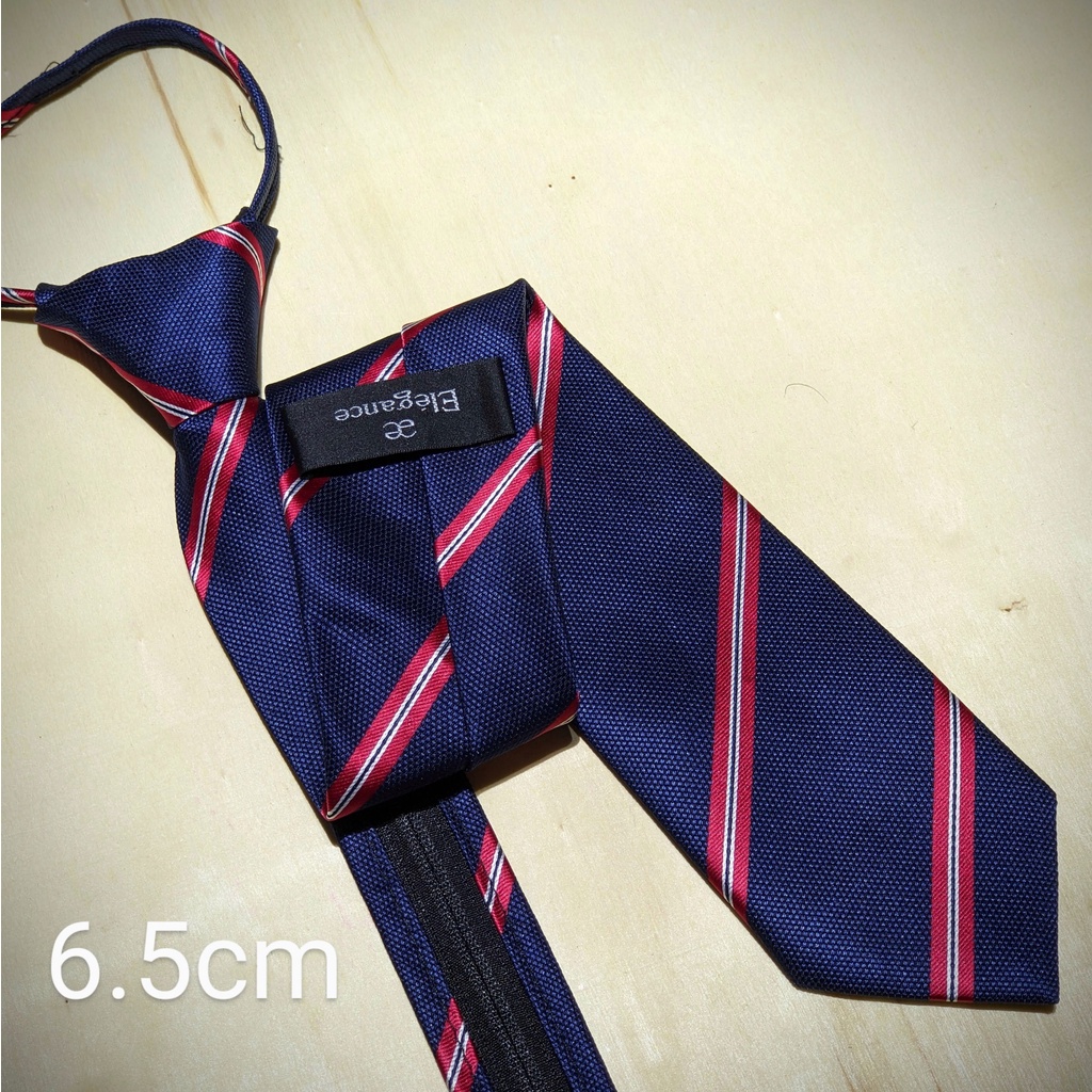 Cravat , cà vạt công sở thắt sẵn bản trung, lớn.