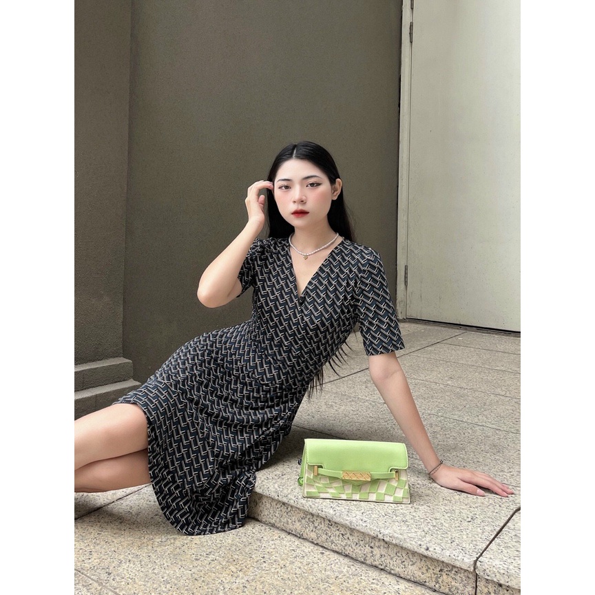 Đầm Thun Chiết Eo Chuẩn Xuất Hàn LIST Cổ Chữ V Họa Tiết Nhẹ Nhàng Sang Trọng